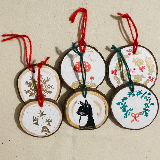 Winter wooden hanging decorations